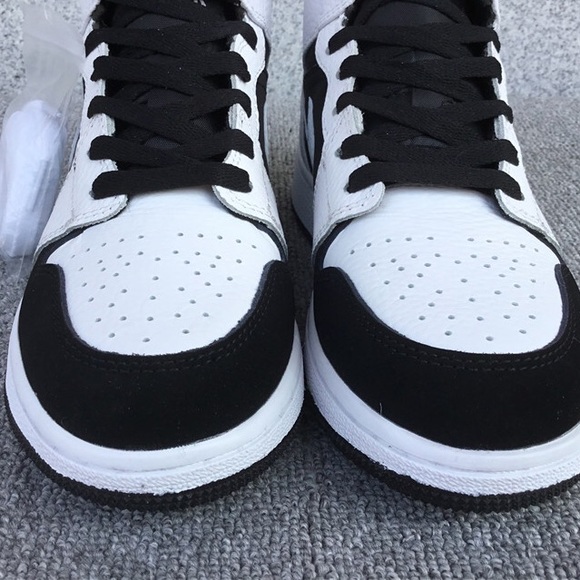 Jordan 1 Mid White Black - Picture 3 of 10